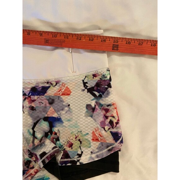 Calia Carrie Underwood Line size Small Double Layer Running Shorts Athleisure - Picture 10 of 12